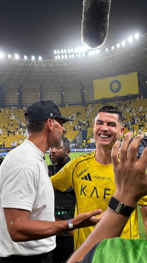 Link Up with the 🐐 
970 career goals… repeat… 970 goals! 
Unreal scenes! 

#CR7 #Cristiano #Goat