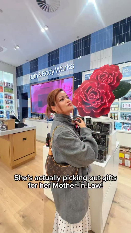 If you are looking for MOTHER’S DAY GIFT🎁 this is your sign 

📣📣📣Buy 1 Get 1 Free on select body care @bathandbodyworks.au 

Also don’t forget to checkout their limited-edition Disney Princess Collection (including scents inspired by Aurora, Mulan, Rapunzel, and Snow White) alongside the fresh “Salted Shorelines” fragrance. New arrivals include the “Everyday Luxuries” body mists and a range of summer citrus scents and their ROSE 🌹collection😍- ad

#bathandbodyworks #bathandbodyworksau #mothersdaygiftidea #morhersday #sydney🇦🇺