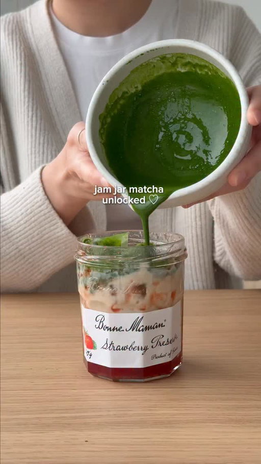 Jam jar matcha unlocked <3
a cute way to save space and finish up that last bit of jam 🍓

Just add some ice and milk into the jar, pour matcha shot over and shake it up! The leftover strawberry jam gives a light fruity sweetness that pairs great with matcha 🤤

Less waste, minimal cleanup, and a fun twist on your usual latte!