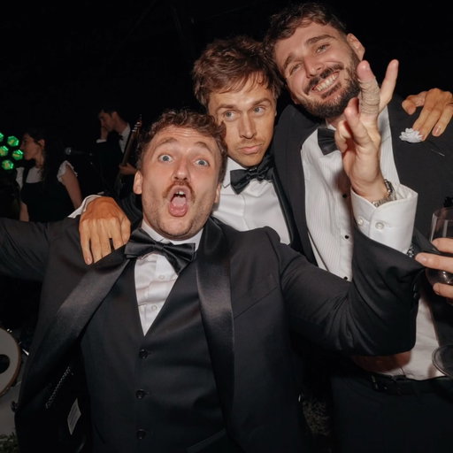 THE LADS! THATS ALL THERE IS TO IT