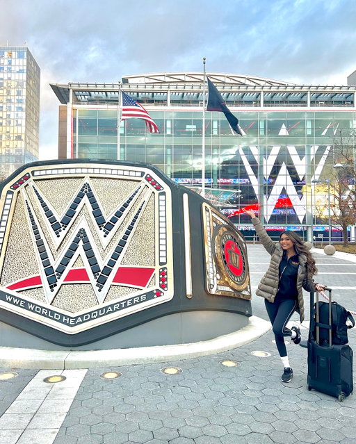 Dreams do come true! SO excited and beyond grateful to be joining the @wwe broadcast team. If you know me, you know this has been a huge goal of mine and an absolute dream. I love wrestling. Cannot wait to dive right in. Let’s get to work! @wwenxt 🎤💪