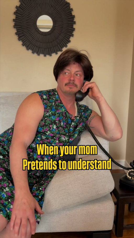 When your mom pretends to understand….

@frankspadone @cosimotucci 

#comedy #sketch #italian #ethnic #funnyvideos