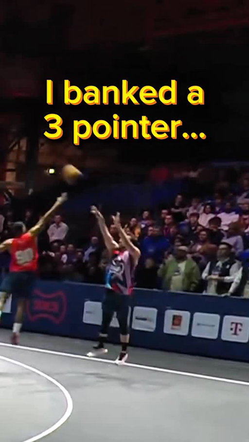 this basketball announcer roasted me. 🇩🇪🏦