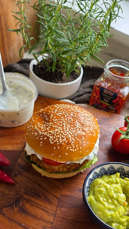 These are my Spicy Mexican-style Bean Burgers
# AD / Cinco de Mayo is coming up...it's a Mexican day of celebration and it's all about big bold flavours...

So this Bank Holiday I wanted to make a dinner with a bit of a Mexican twist. 

All of these ingredients are from @aldiuk and I honestly don't have the words to describe just how good this burger is... It was so easy, it tasted amazing, but it didn't cost a lot - which all feels very on brand for ALDI!

I used tins of their Taco Beans in Tomato sauce, with Farmhouse Breadcrumbs and Jalapeno Jam all coated in a salted tortilla crumb for a bit of crunch.

I've discovered some new favourite Aldi ingredients whilst I was making this, so I'm going to pin my shopping list to the comments and I've written up the burger recipe below (pinned to comments)

Let me know if there are any other ALDI products that I NEED to try! Amy x