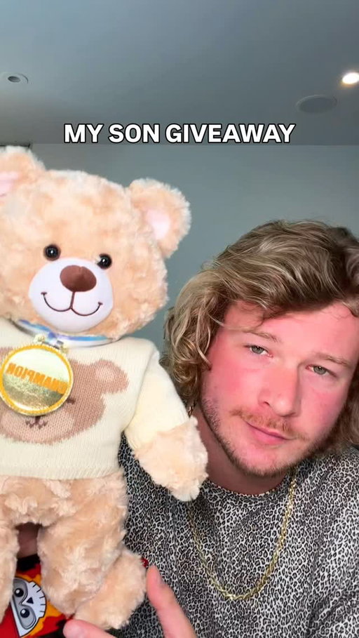 Finding a new home for my tour bear. His mother and I will watch all submissions and pick the coolest parent 🤰 his hand plays HBO 😈