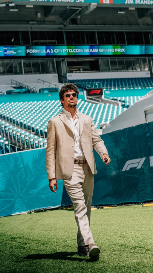 The heat’s always on in Miami with modern tailoring by @boss. 

#MiamiGP