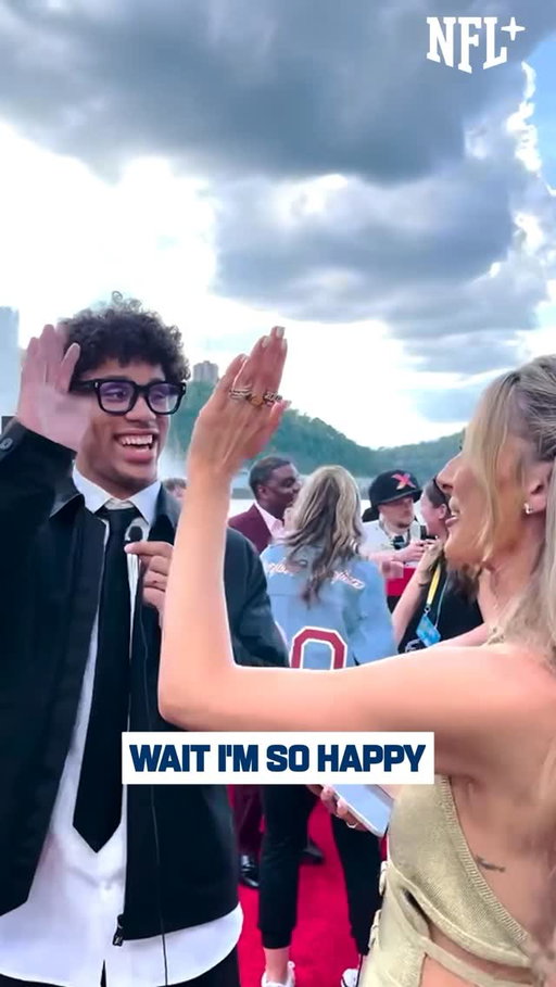 @kendallvertes turned the 2026 NFL Draft red carpet into a hot seat for the rookies 😭🎤
