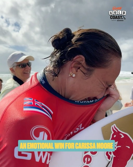 A moment that speaks 1000 words…

@rissmoore10 pulling at the heartstrings worldwide 🥹 

@originalbonsoy #GoldCoastPro is LIVE at worldsurfleague.com | @gwmaustralia @experiencegoldcoast @queensland