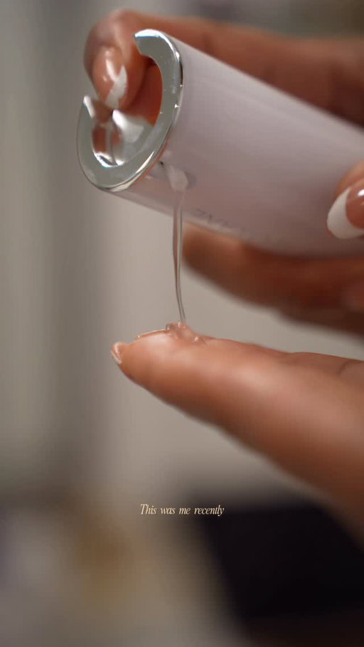 Hydrated, smoother, and visiblly more radiant thanks to @teoxaneusa RHA Serum. Use the link in bio to shop Teoxane for your new glow. #teoxane #teoxaneusa @teoxaneofficial
