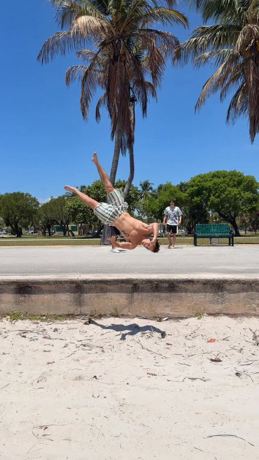 @adrenaline_tricking hittin the Florida 🔑’s #keybiscayne #florida #tricking #freerunning