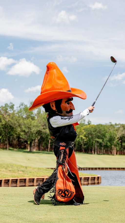 Striped it 🎯 

#golfschool | @okstatepistolpete