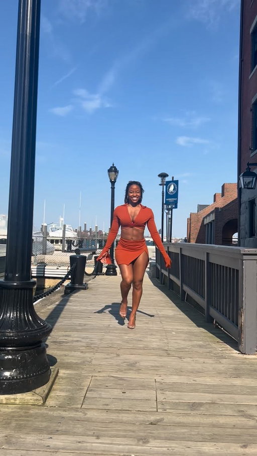 Walking into my birthday month like…. #taurus #taurusseason 

#fit #fitness #abs
