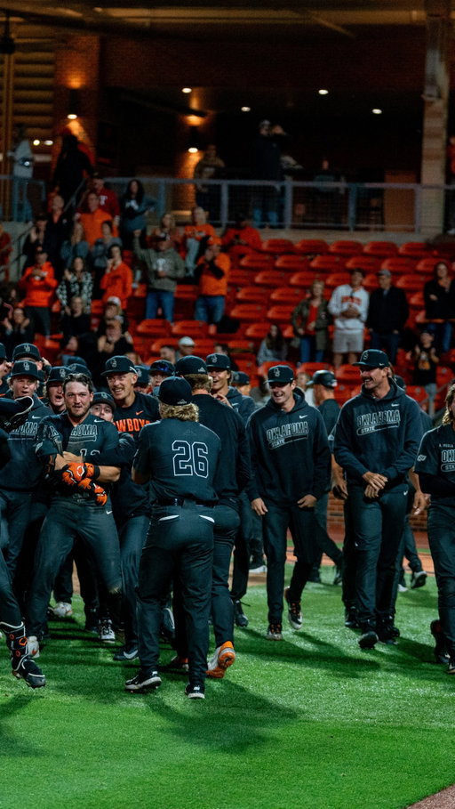 HOMER x3

Kollin Ritchie ends the night with his third home run of the game 

#GoPokes