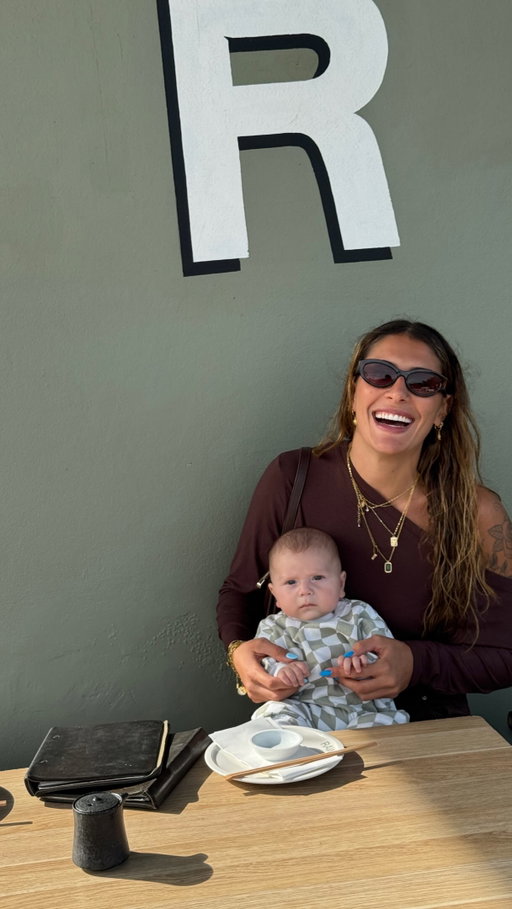 she’s a single auntie - @gabriela.goulart 

#surfergirl #surferboy #surfvibes #auntie #auntielife