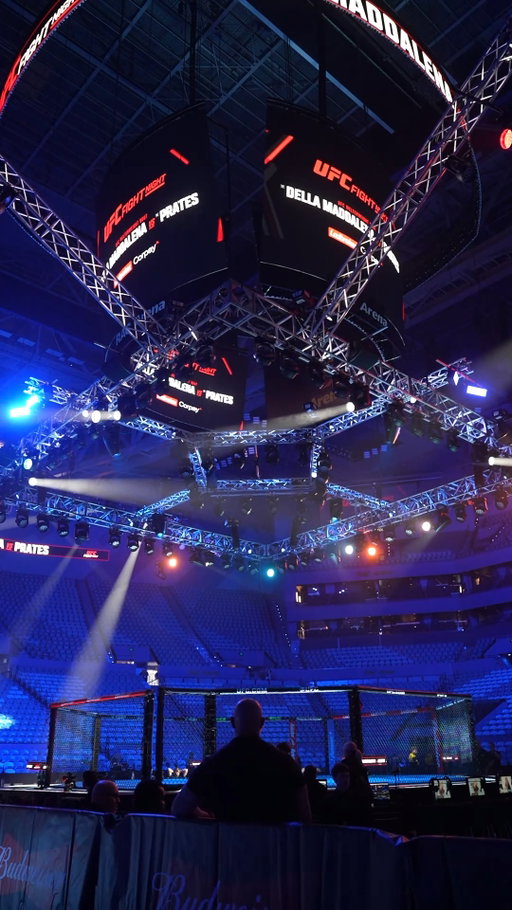 Looking Perth-fect

[ #UFCPerth | May 2 | 7amET | LIVE on @ParamountPlus ]