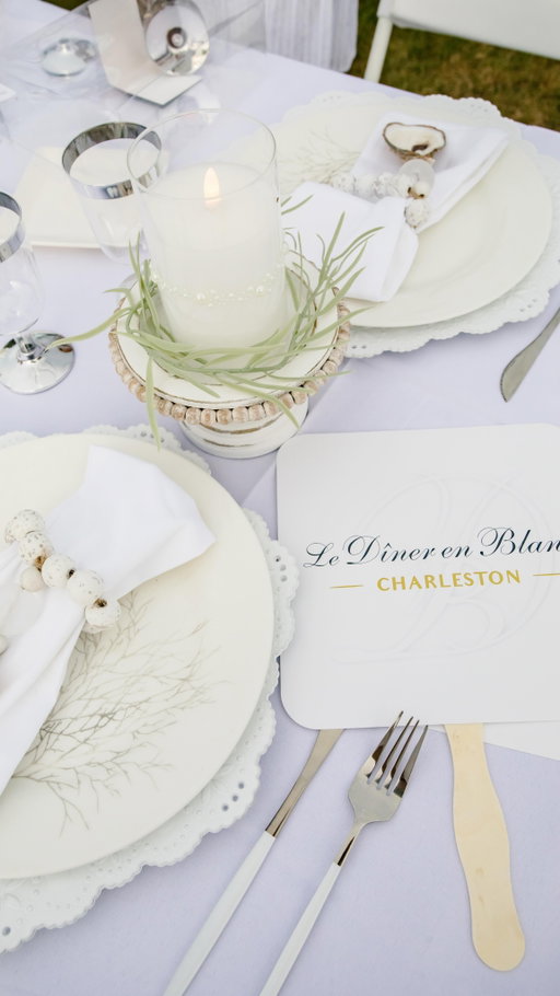 🤍 May just got here but babyyy June is already on the way… and you already know what that means

@dinerenblanccharleston is coming and consider this your official reminder to start planning the all white everything look NOW 👀

An evening of elegance, exclusivity, and unforgettable ambiance under the Charleston sky… think elevated dining, luxury vibes, music, and that beautiful community energy we love so much 🥂🌴✨

One night. One secret location. One iconic experience.

June 13th is loading… location revealed last minute 🤫

This is more than dinner… it’s a moment. And trust me, you don’t want to miss it.

#DinerEnBlancCharleston #AllWhiteEverything #CharlestonEvents #SummerVibes #LuxuryExperience