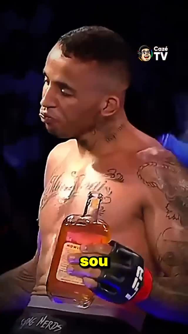 Médicos recomendam não fumar e nem beber. Carlos Prates recomenda não lutar contra ele.  Alguém explica? 🚬🏆🇧🇷

#UFC #CoberturaCazéTV #Boxe #Original