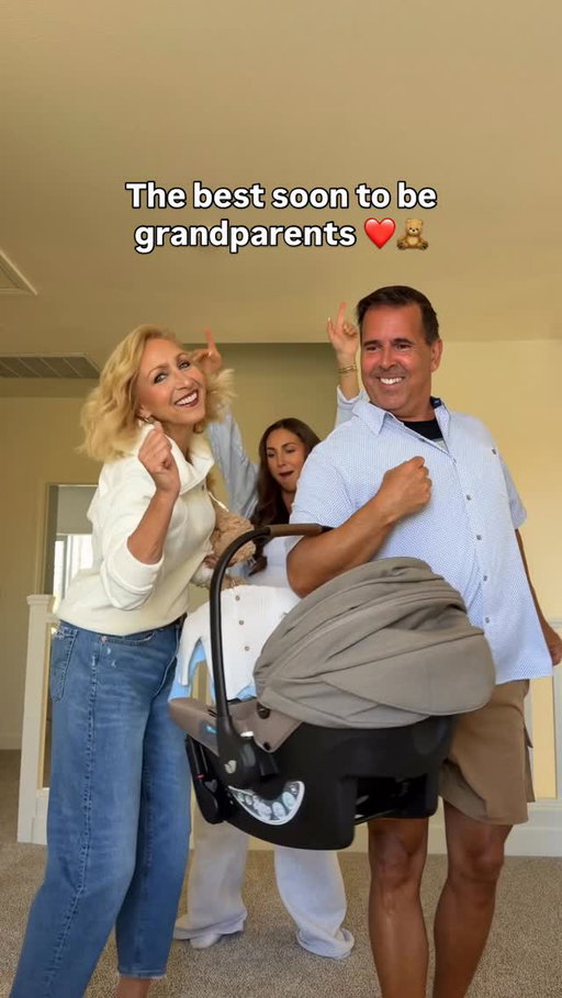The ending though 😂 They’re ready whenever you are baby ❤️👶 

#family #grandparents #pregnant #familytime #pregnancy