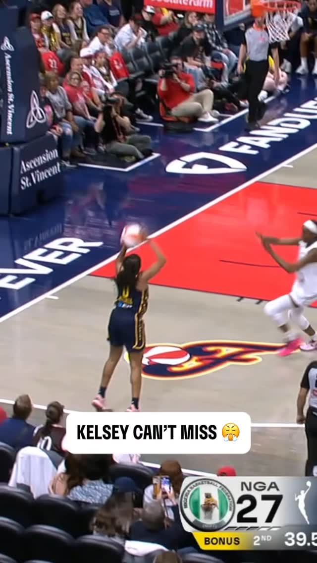 Kelsey Mitchell on the MONEY 💰

She’s perfect from the beyond the arc, hitting her third triple for 17 PTS in the first half! 

NGR-IND | Watch FREE on League Pass with WNBA ID