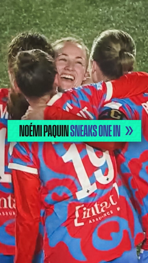 Noémi Paquin sneaks one in 👀