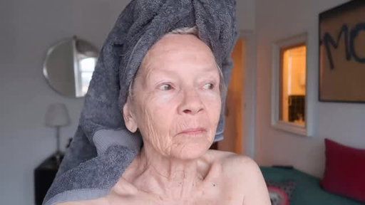 I wasn’t expecting this! Watch today’s vlog on YouTube - link in bio and stories!

@itv @thismorning