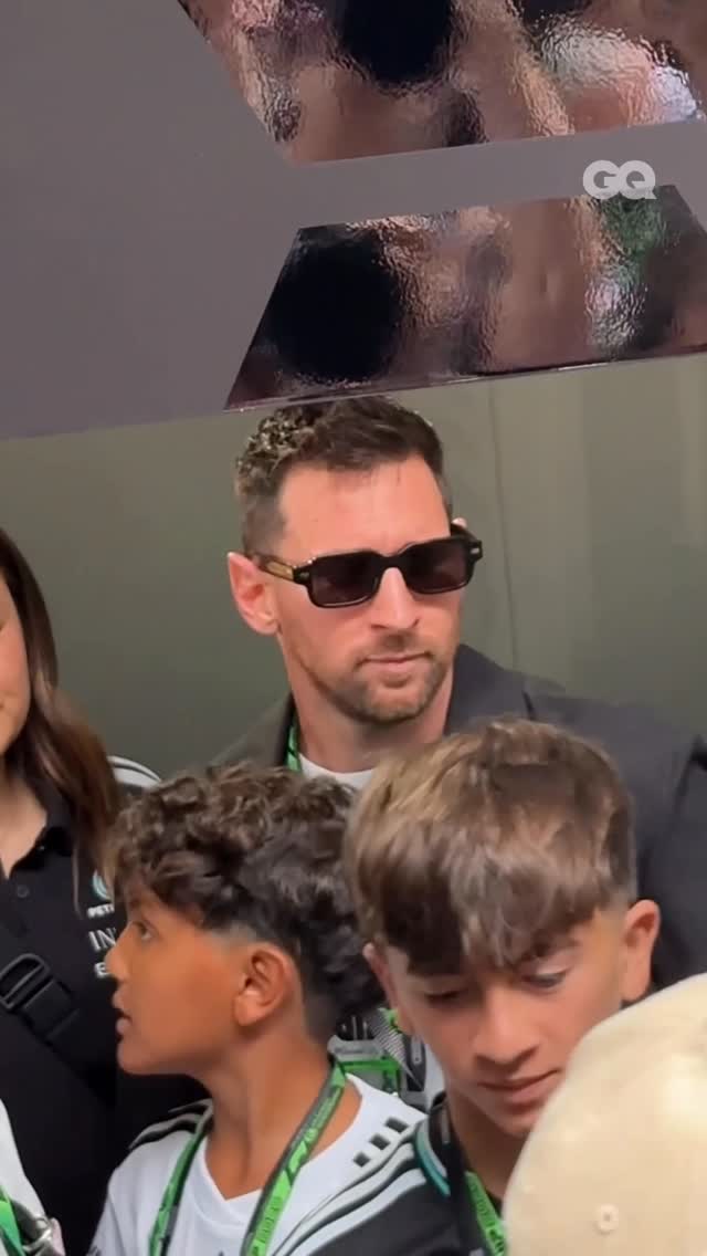 Lionel Messi and his family at the Miami Grand Prix.

Video by @peter_youngjae 

#F1 #Formula1 #MiamiGP