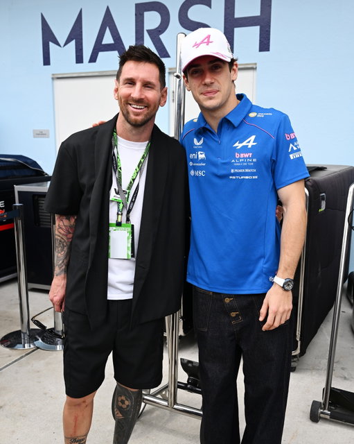 Franco meets Messi 😍

Two Argentinian greats in Miami 🇦🇷

#F1 #Formula1 #MiamiGP @francolapinto @alpinef1team @leomessi