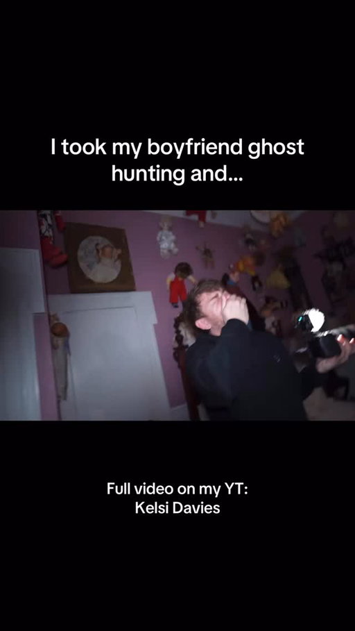 Is this proof that the camera man never 💀’s? 

#ghosthunting #paranormal #couple