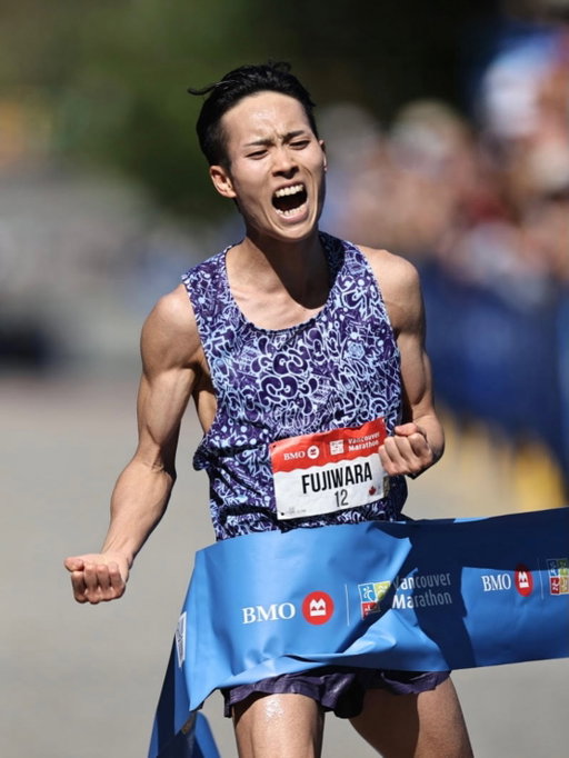 No better feeling! 🏆

Fujiwara Kosuke of Japan claims the BMO Vancouver Marathon title in 2:22:03, pulling away from the field to win by 30 seconds over Canadian Russell Pennock.

Find your results online and celebrate!

Results: bmovanmarathon.ca/results-2026

Photos: bmovanmarathon.ca/photos