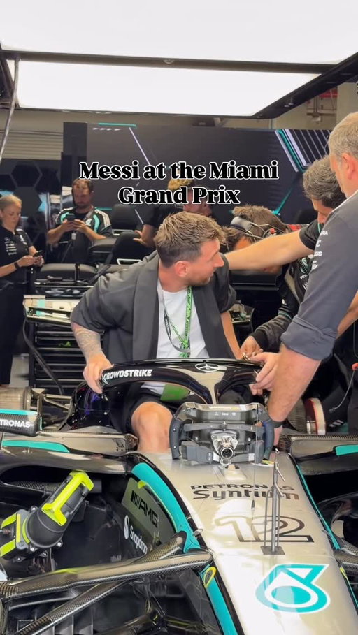 @leomessi brought his family to today’s Miami Grand Prix. The football legend took a tour of the Mercedes garage and sat in Kimi Antonelli’s winning seat before it hit the track. 

Which other celebs did you spot on the circuit in Miami?