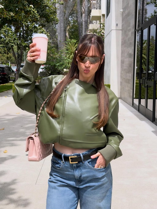 birthday, vegas, and lisa f*kn rinna ?! 

been a little MIA lately so here’s an april dump!! what’s something you’re looking forward to in may???