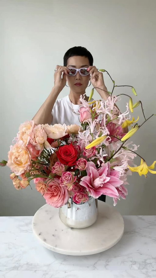 The classic: Lily and Rose for mom #nycflorist #flowers #flowerarranging #rachelchofloral #mothersday