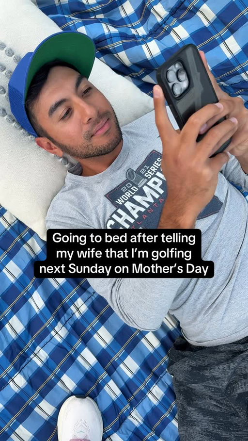 Boys, don’t forget next Sunday is Mother’s Day 😅🌹🌷
•
•
•
•
#golf #golflife #golfaddict #golfstagram #golfhumor