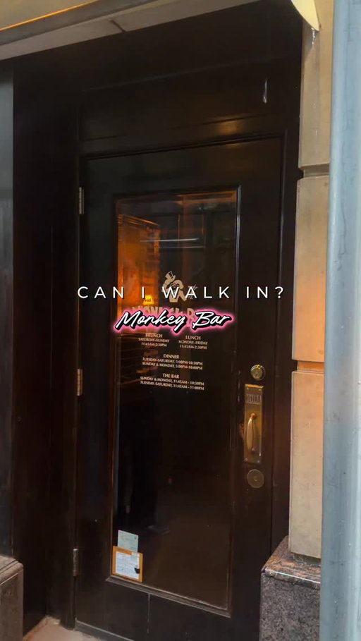 Welcome to episode 2 of Can I Walk In? And this time my friend and I tried our luck at the famous Monkey Bar. Sad to say it didn’t live up to the hype for us 😔 the food was fine but nothing outstanding, and the ambiance was rather off putting. Maybe I’ll give them another shot in the far away future. 🤷🏽‍♀️ 

#nycfoodie #nycrestaurant #caniwalkin #creezyeats #nycdatenight