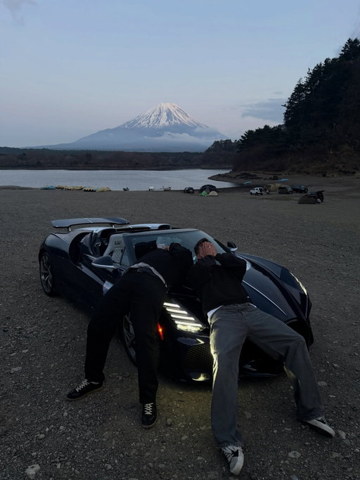 Mistral appreciation @bmf.collection 

#japan #fuji #bugatti #tokyo #hypercar