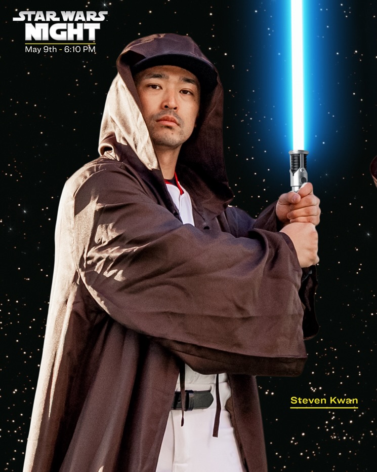 May the Fourth be with you 💫

Very good, our Star Wars Night this Saturday will be! Receive a Manzo-lorian bobblehead, 15,000 fans will.

#GuardsBall