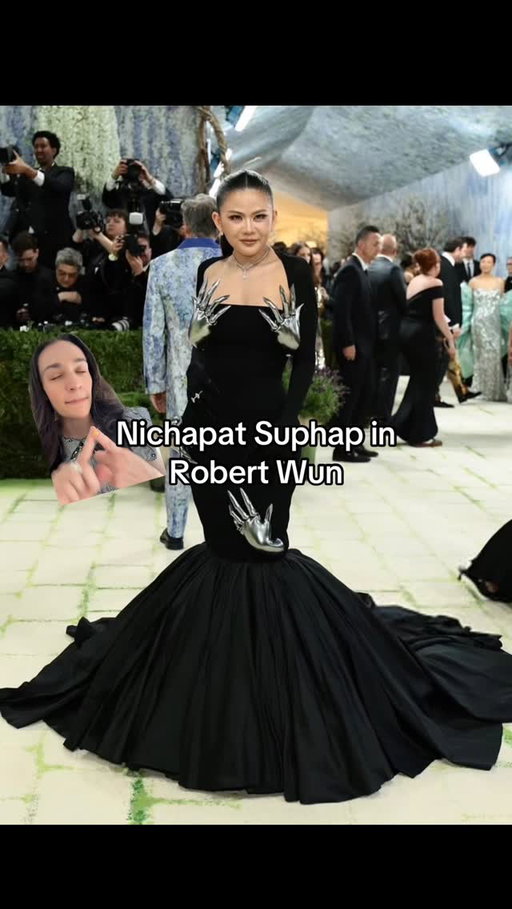 This is how you win the met gala. Nichapat Suphap in Robert Wun with custom hands!! #metgala #metgala2026
