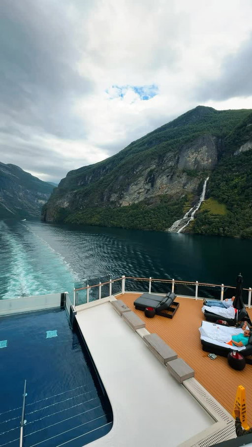 NORWAY 🇳🇴 One of the most beautiful countries I have been to. We experience a 10 day Northern European Cruise with Norwegian Cruise Line. Absolutely incredible!