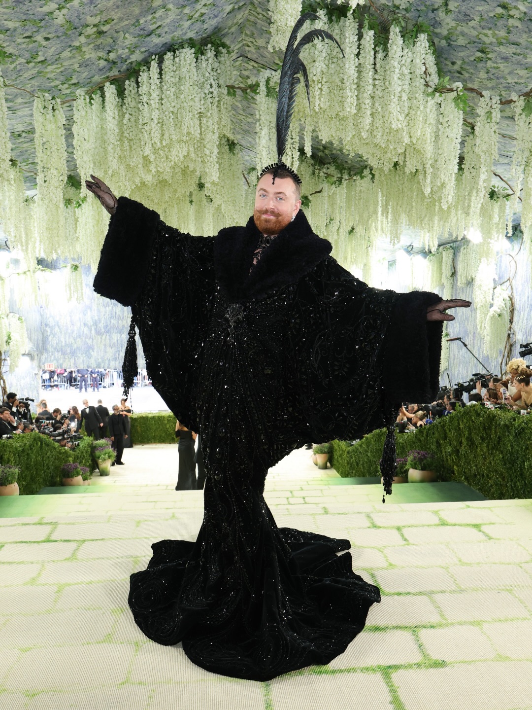 I spy with my little eye… GRAMMY noms and winners at this years MET Gala. Who’s your favorite so far?