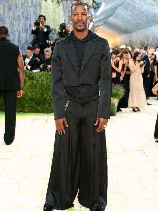 @jimmybutler on the Met Gala red carpet in custom ALO.