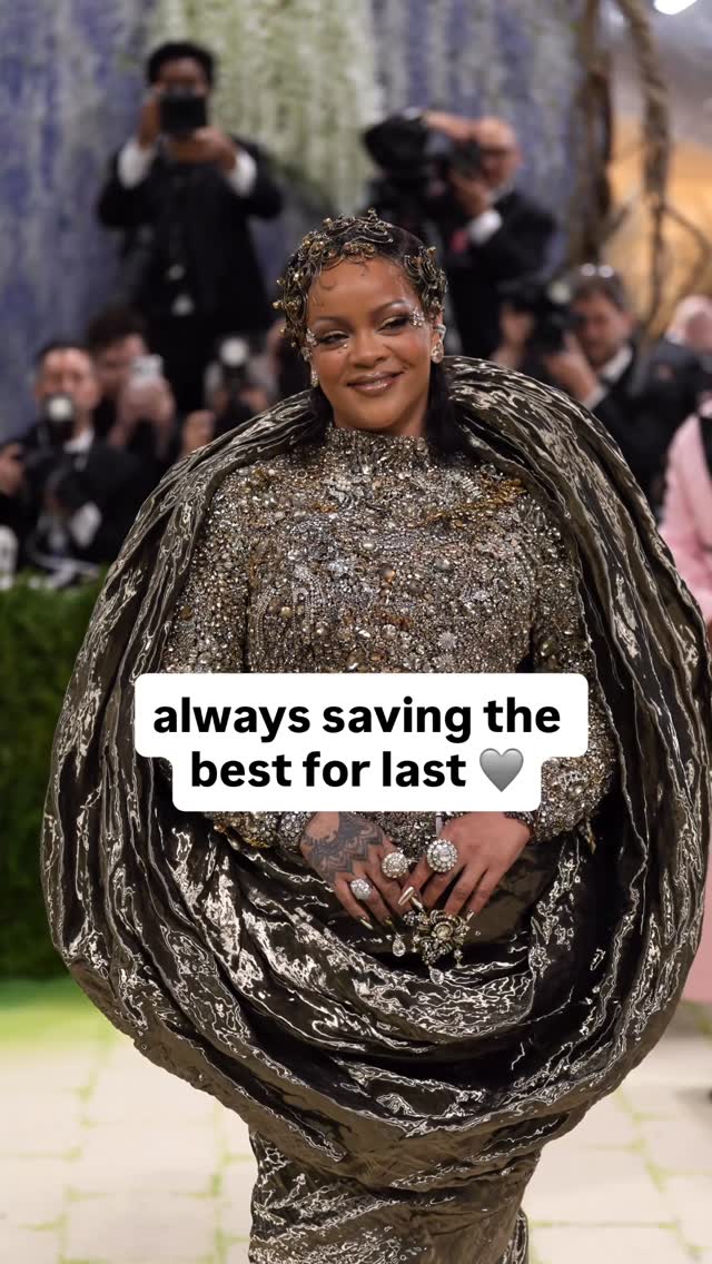 Follow @pophive and @drip for more!

Rihanna maintained her tradition of being the final celebrity to arrive at the 2026 Met Gala, appearing roughly 30 minutes after the official dinner had already begun.

For this year’s “Costume Art” theme, she wore a sculptural, crinkled silver gown complemented by bejeweled makeup and intricate hairstyling.

The high-fashion look marks a vibrant return to form for the singer, who previously shared that she had been prioritizing “logical” an d easy outfits since becoming a mother.

#Rihanna #MetGala