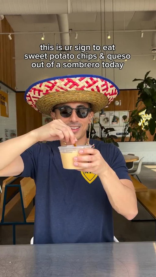 🌶️ cinco de gusto! 🌶️ bowl or wrap + code CINCO2026 = free queso AND flatbread. 
That’s a fiesta on the house. 🎉🧀🤌
Today only (5/5)

#cincodemayo #quesoandflatbread #whatsyourgusto