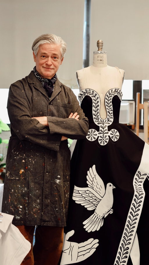 For Anne Hathaway’s 2026 Met Gala custom Michael Kors Collection look, Michael tapped longtime friend and renowned artist Peter McGough to create a one-of-a-kind painting on the sculptural black gown. Taking over 60 hours to hand paint, the gown features motifs inspired by John Keats’ poem, “Ode on a Grecian Urn.”

#MichaelKorsCollection
#MetGala