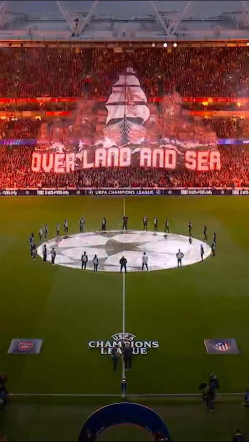 ‘Over land & sea’ 🌊❤️

This tifo from Arsenal 👏
