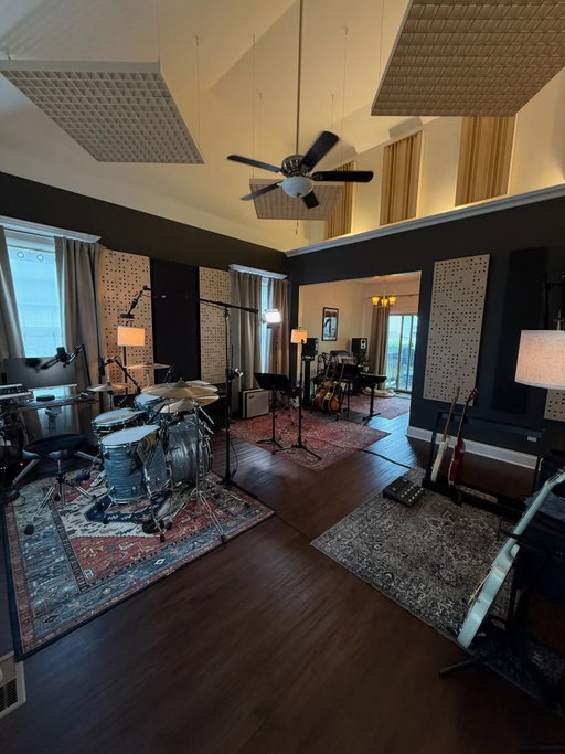Who needs a living room in a studio house anyway? The super live room has been activated. Shout out to @musiccityacoustics for the absolutely killer design and install.  Hit me up if you want to record. #studiosetup #homestudio #audioengineer #producer