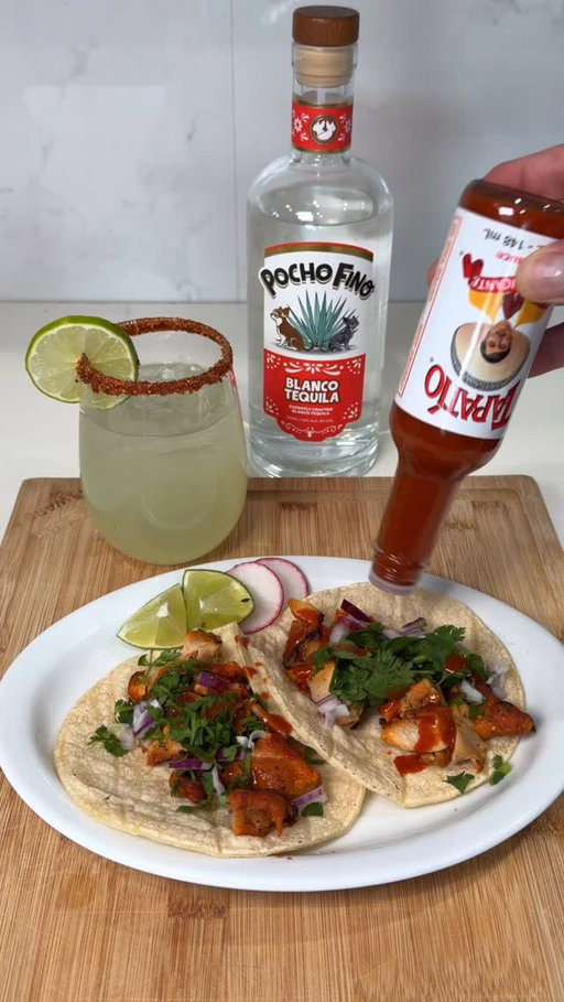 Tapatio Taco Tuesday! 🌮

The perfect way to celebrate Cinco de Mayo with @tapatiohotsauce and tacos and a Marg🍹

Cheers to @fluffyguy for the delicious tequila @pochofinotequila 
 #CincoDeMayo #TacoTuesday #Tapatiohotsauce