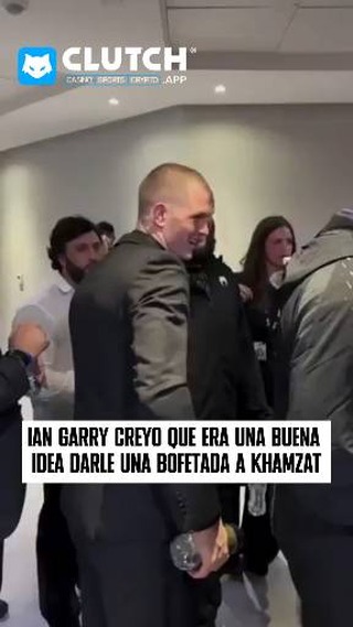 En la última pelea de Arman Tsarukyan, Khamzat Chimaev estaba en su esquina. Después de la pelea, Ian Garry fue a “saludar” al campeón de peso medio de UFC… pero parece que no le gustó mucho 👀