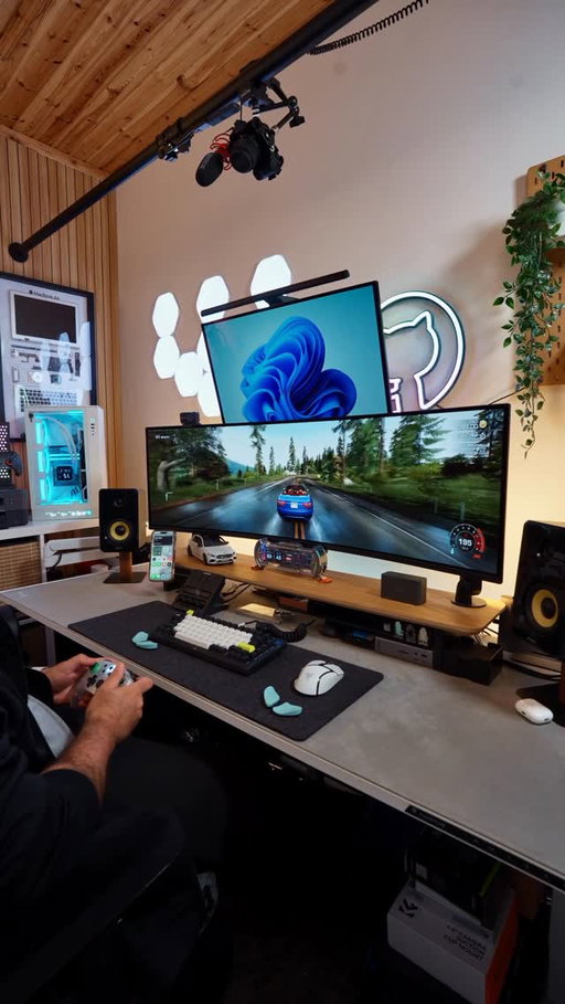 This is the problem with working from home 👀 

Can you relate? 😅 I got distracted again but I’ll try again tomorrow 😇

🔗 Comment “stacked” and I’ll send you the full setup details!

#workfromhome #gaming #officevibes #ultrawide #desksetup