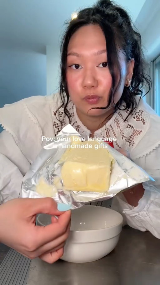 Cutest cookies for my love 🤍 English breakfast tea shortbread 🫖 

Comment “Recipe” and I’ll send you the link to the recipe ✨

#artist #shortbread #diy #recipe #longdistance