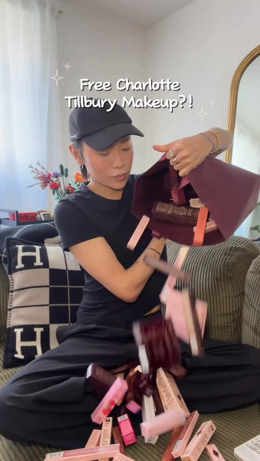 Charlotte Tilbury Surprise ✨
Bin so dankbar, dass ich seit so langer Zeit immer wieder solche Momente erleben darf. Deshalb möchte ich heute etwas an euch zurückgeben. <3

So nehmt ihr teil:
• Folge mir @briann
• Re-share dieses Video
Optional:
• Hinterlass gerne einen Kommentar 💌

Die Gewinner werden jeweils in den Stories bekanntgegeben. 🤞🏻

Viel Glück euch allen ✨ Danke an @charlottetilbury 🤍

#charlottetilbury #makeup #schminken #überraschung